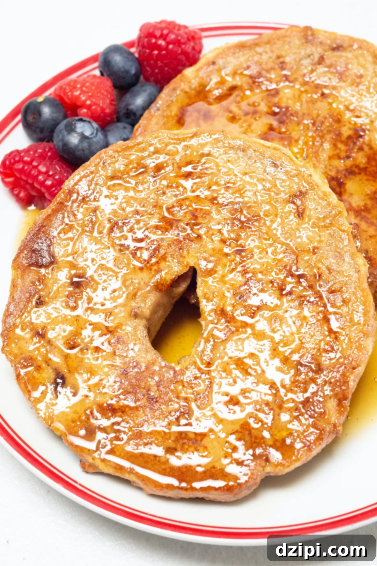 Maple Glazed French Toast Bagel 1 featured 14933