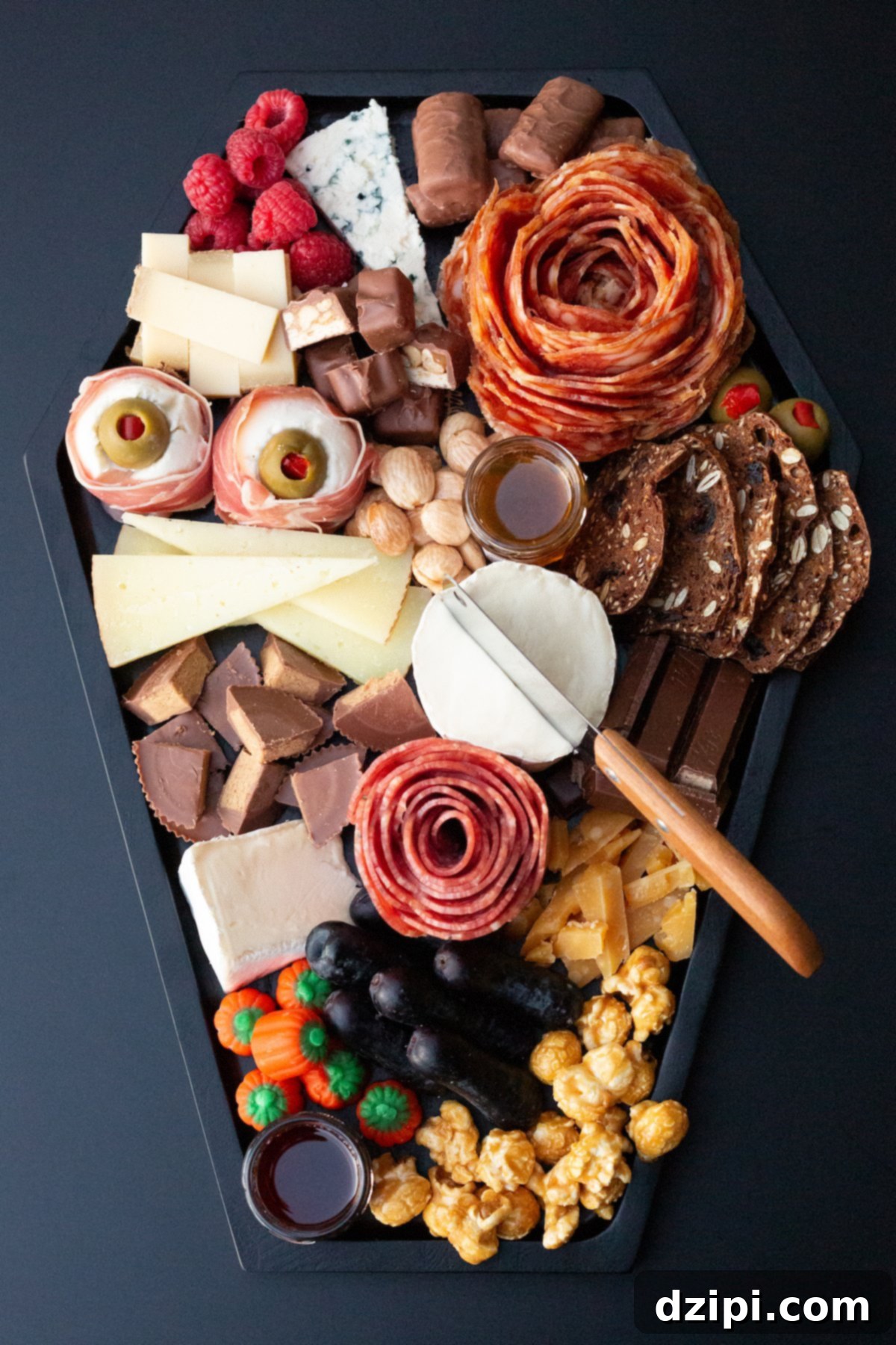 Ghoulish Grazing Board 1 featured 22250