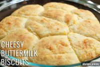 Fluffy Cheesy Buttermilk Biscuits