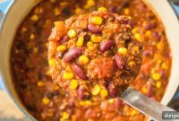 Hearty Plant-Based Quinoa Chili