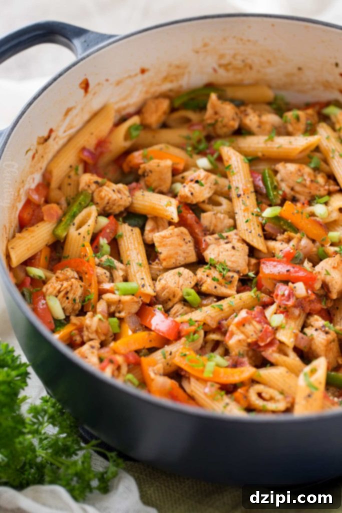 One Pot Chicken Fajita Pasta Recipe - Made in 30 minutes! - Spicy Chicken Dinner